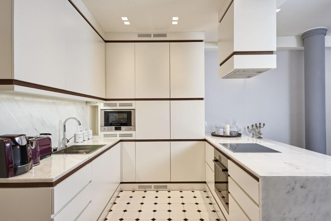 Kolonaki Square Elegant Apartment Афины Экстерьер фото